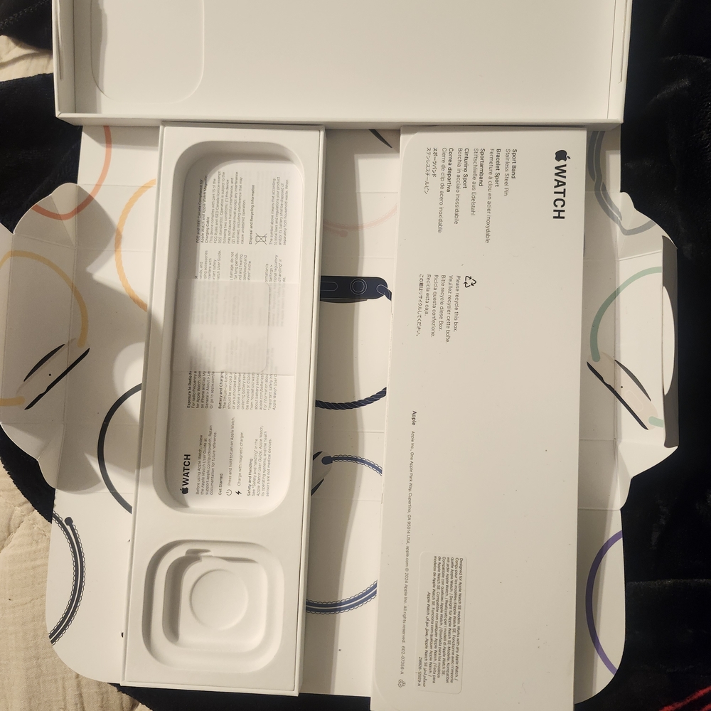 EMPTY Apple Watch Box. - Picture 5 of 6